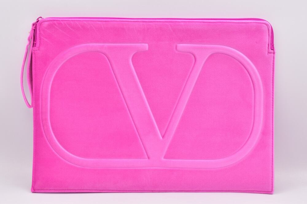 Valentino Beauty Hot Pink Velvet Laptop Sleeve Case Bag GWP New 14" x 11" Soft